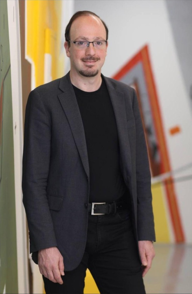 Dr. Alex Desatnik